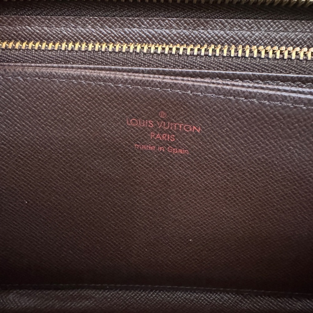 Louis Vuitton Checkered Wallet - Picture 5 of 13